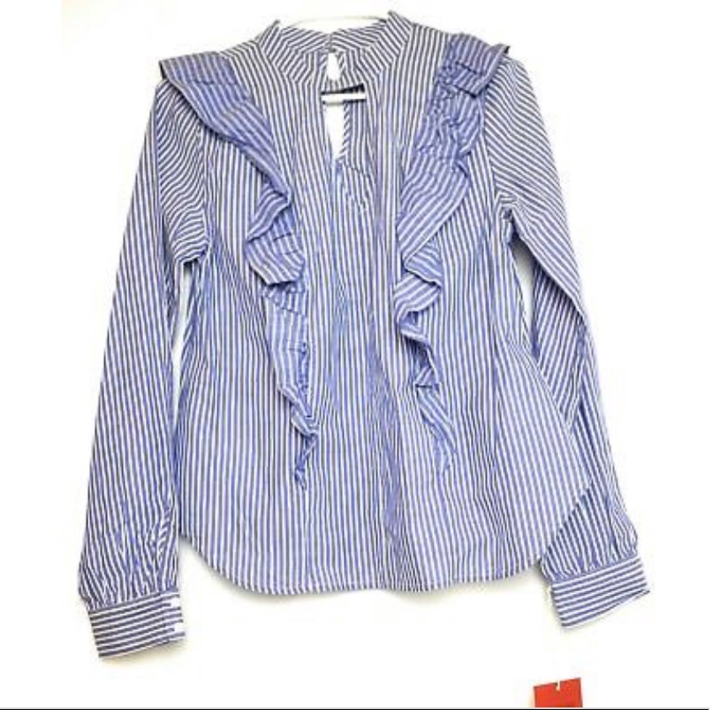 NWT Cute Ruffle Blouse 💕